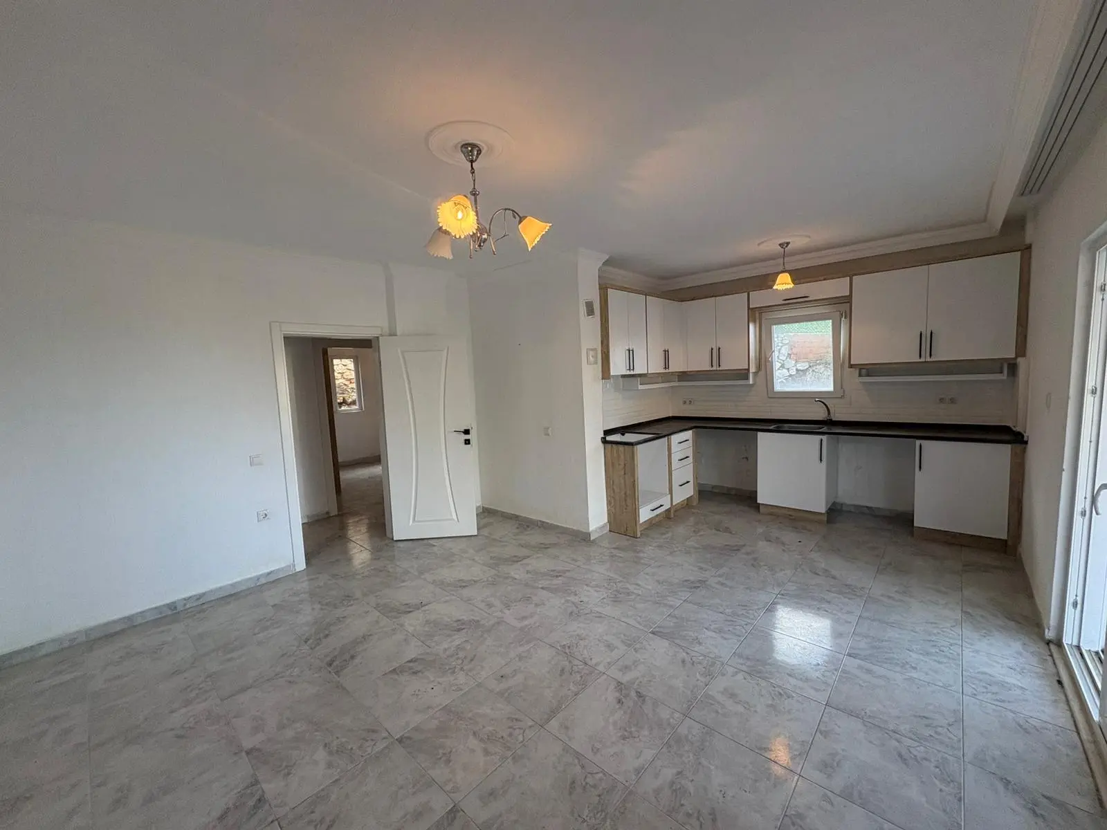 2 Bed 1 Bath Apart Gokbel151