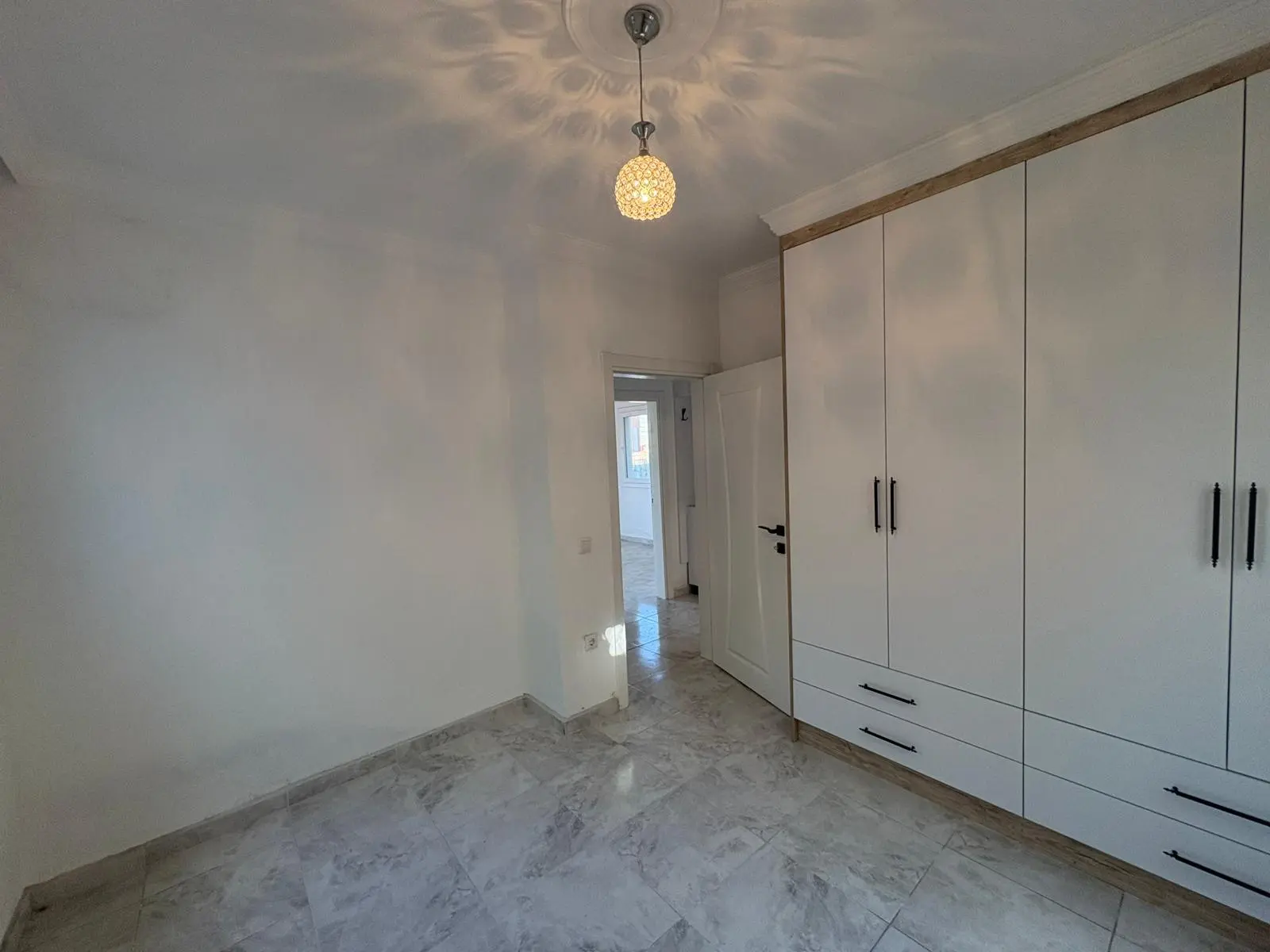 2 Bed 1 Bath Apart Gokbel161