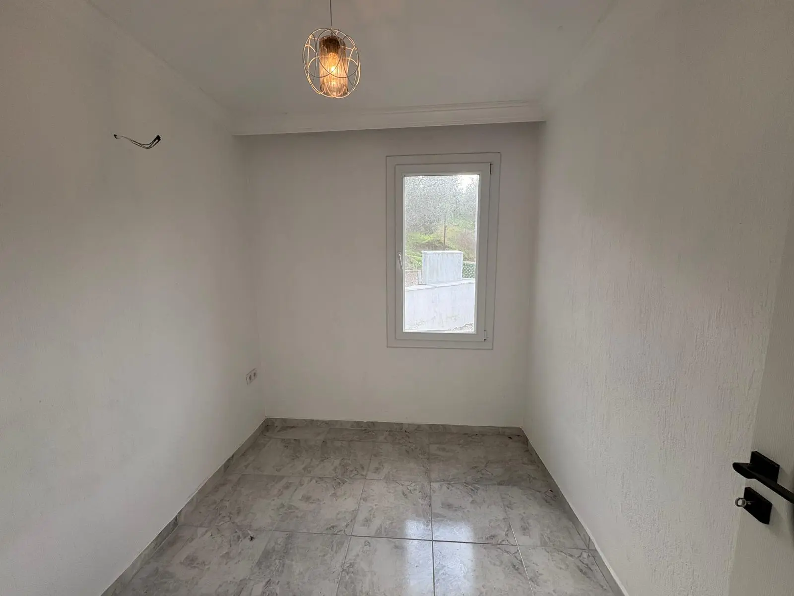 2 Bed 1 Bath Apart Gokbel231