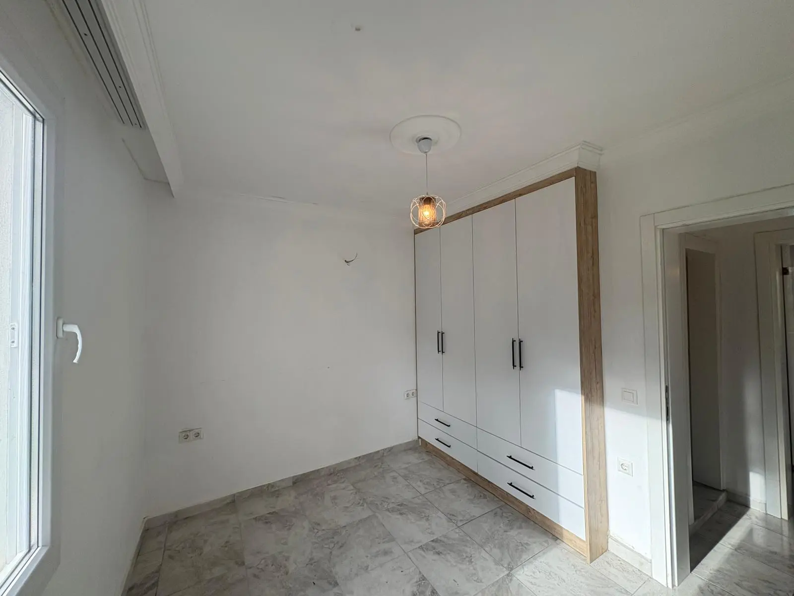 2 Bed 1 Bath Apart Gokbel261