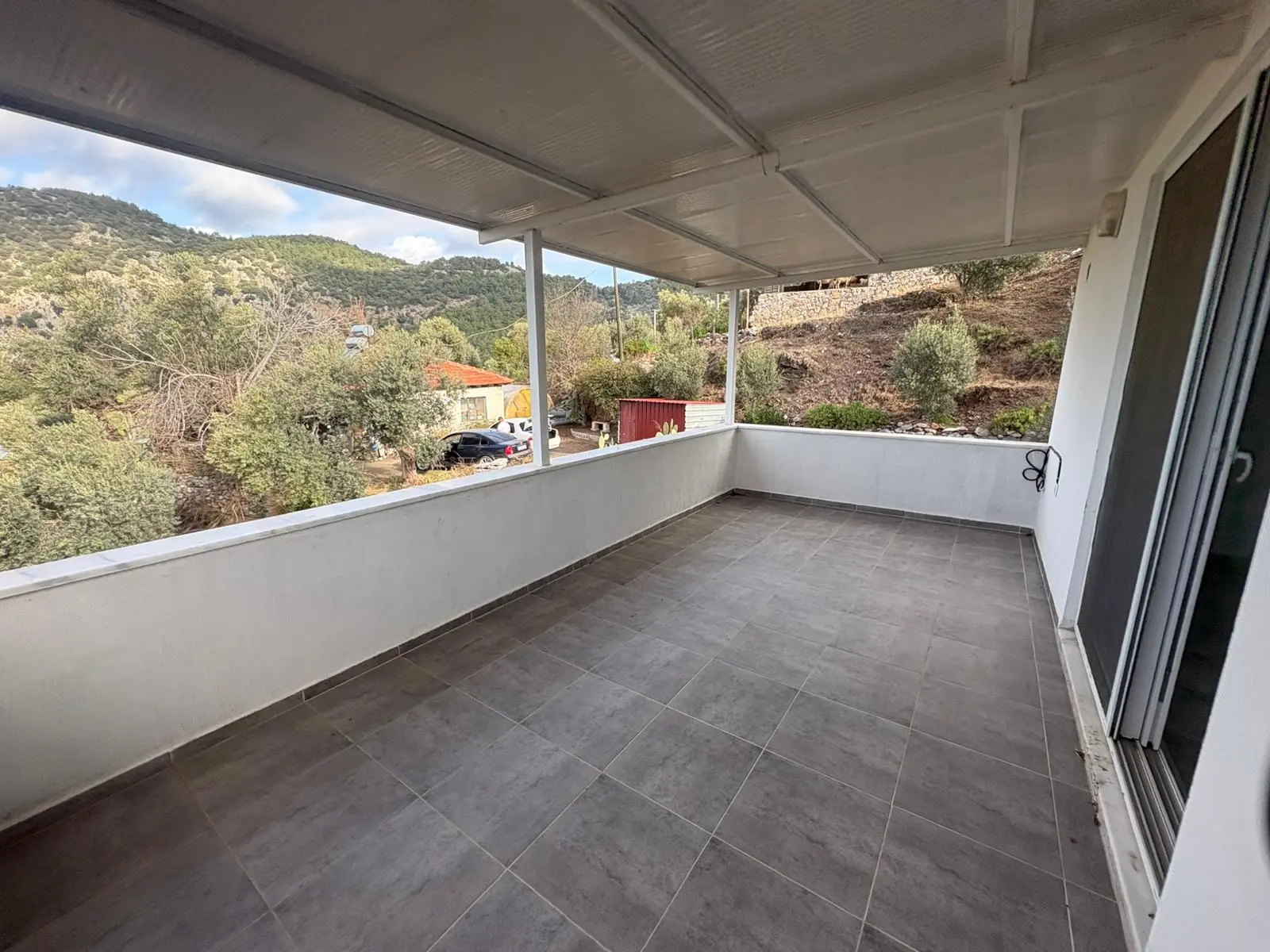 2 Bed 1 Bath Apart Gokbel301