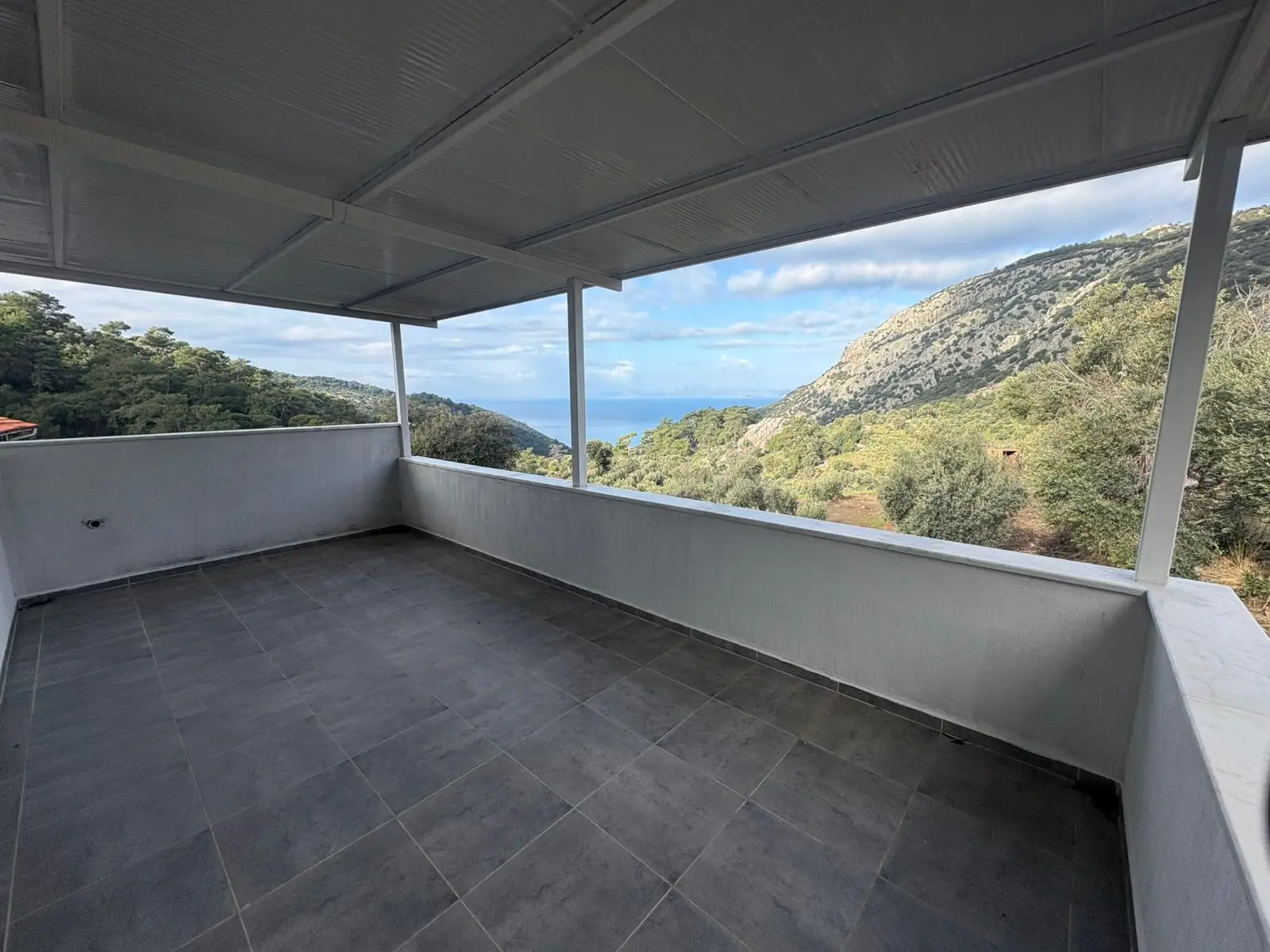 2 Bed 1 Bath Apart Gokbel331