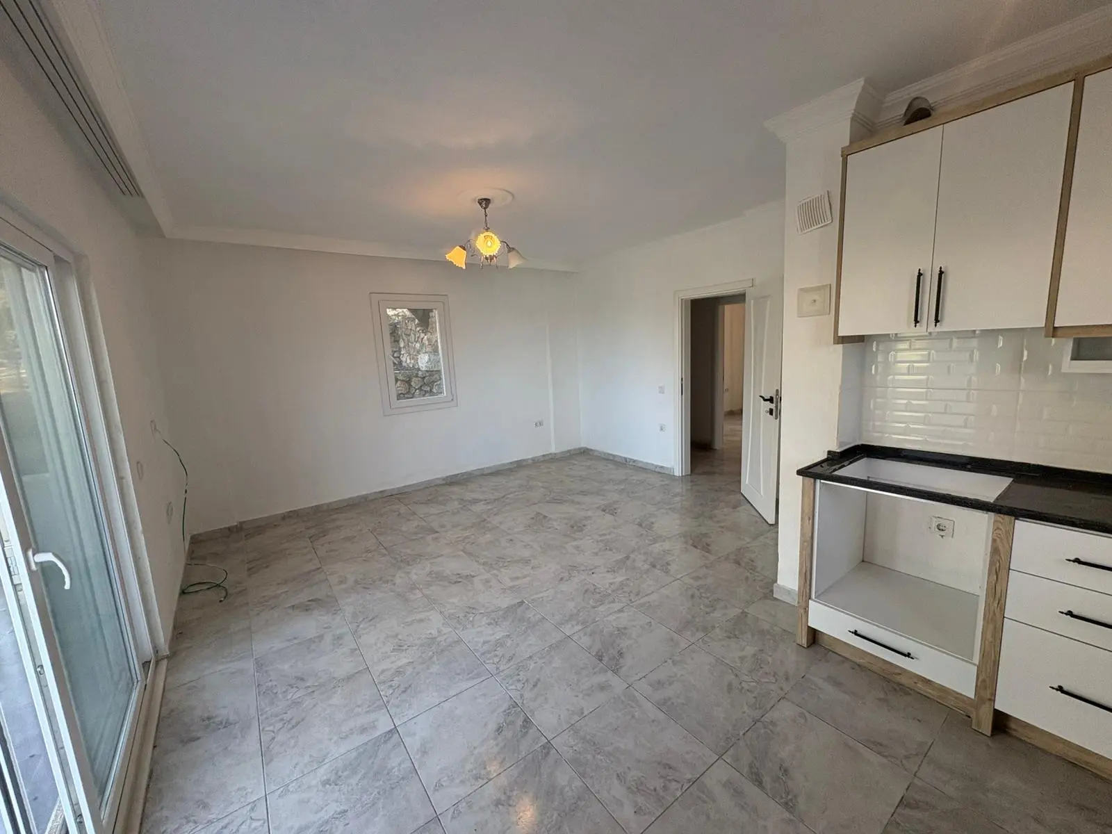 2 Bed 1 Bath Apart Gokbel41