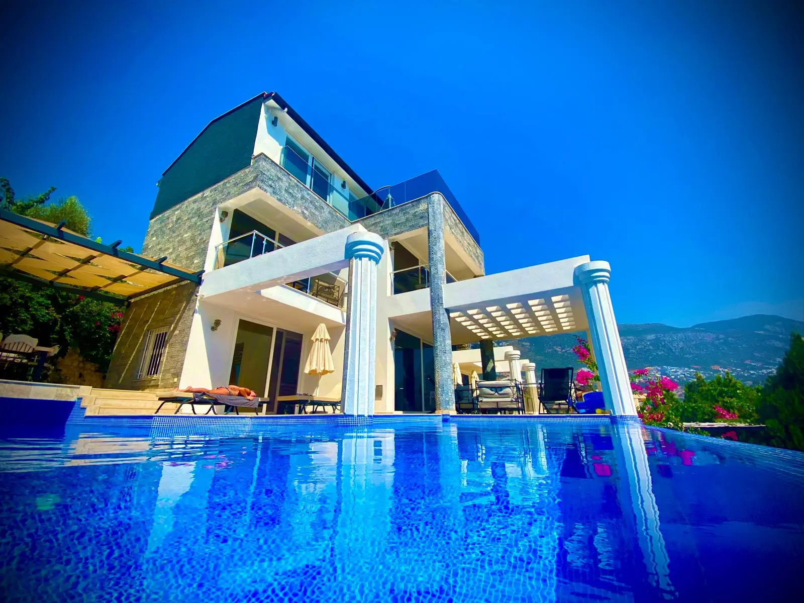 Belle View 211
