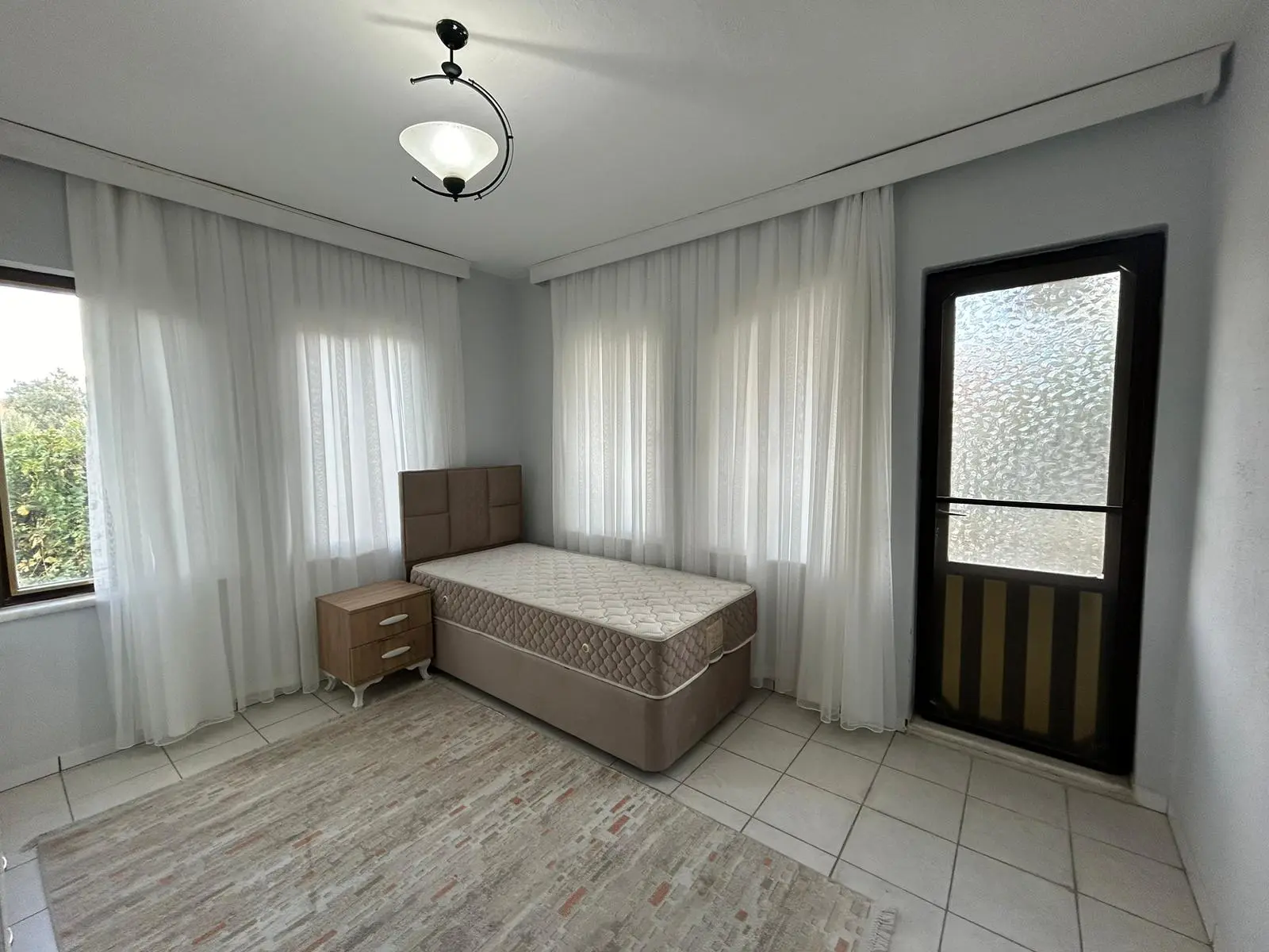 First Floor 3 Bed Apart 51
