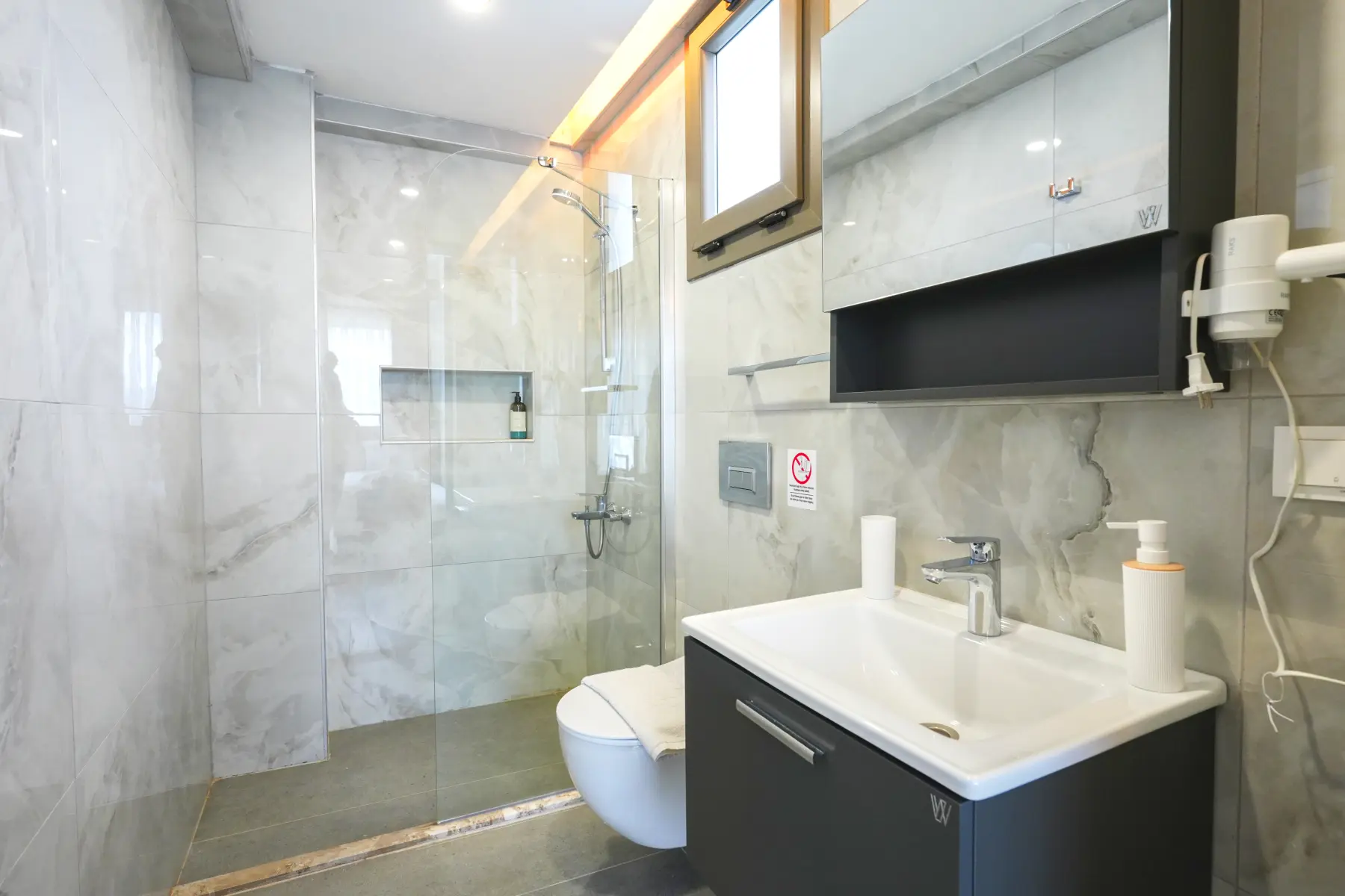 Layla 341